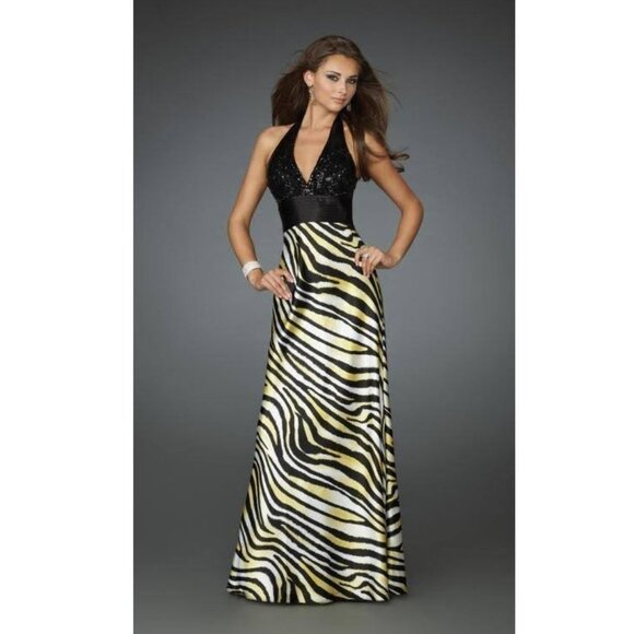 Aspeed Sultry Animal Print Sequins V Neck Sheath Gown - Picture 1 of 10
